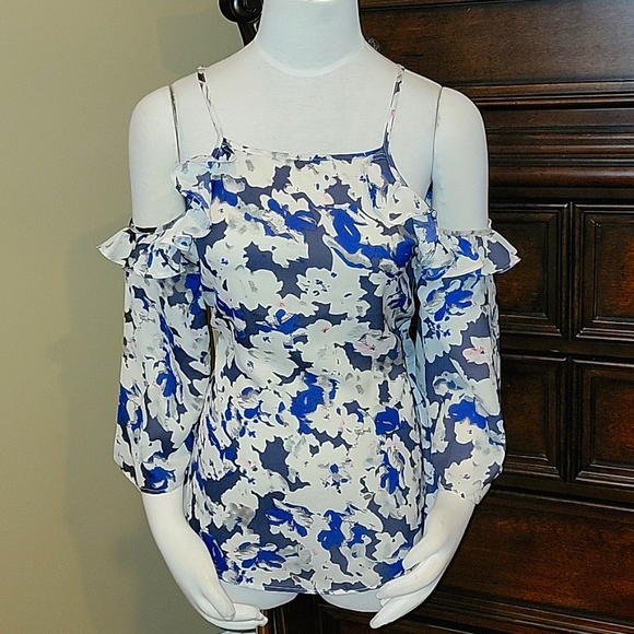 🦋 Sim & Sam Frilly Cold Shoulder Top, Size Small - Picture 2 of 4